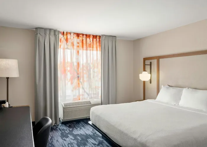 Fairfield Inn & Suites New Buffalo