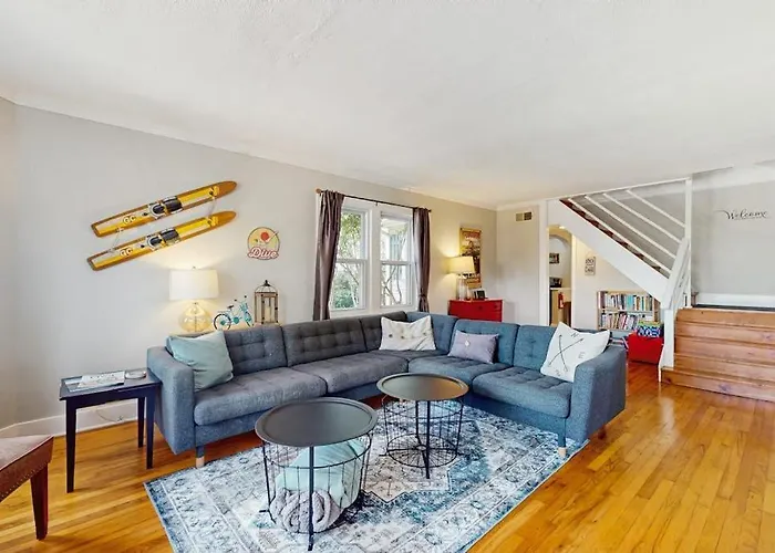 Merchant Street Retreat