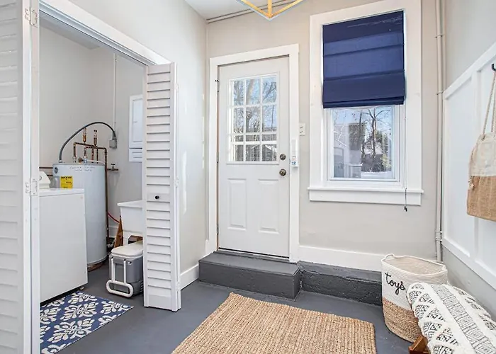 Merchant Street Retreat